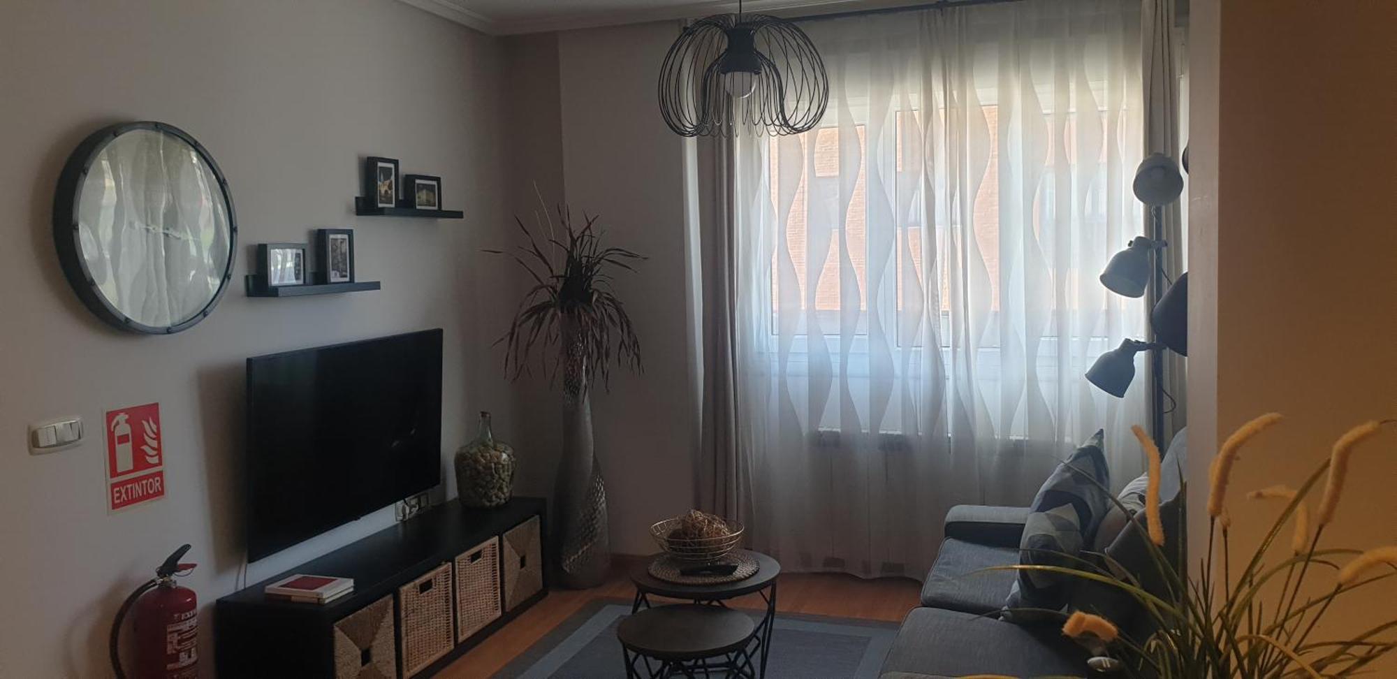 Apartamento "Los Prados" Wifi Y Parking Oviedo Kültér fotó